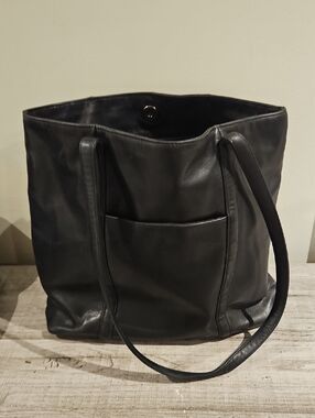 Talbots Black Leather Tote Bag with Front Pocket